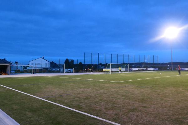 Sportplatz an der Schule - Gondershausen