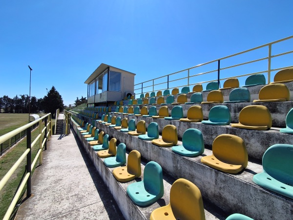 Dimotiko Gipedo Epanomis 