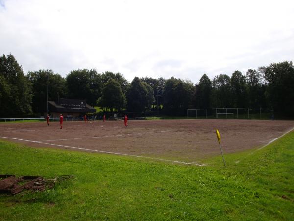Sportplatz Ortsmitte - Simmerath-Steckenborn