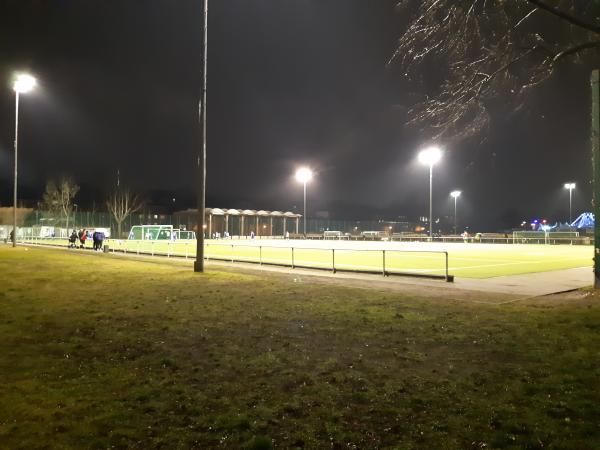 Friedrich-Ludwig-Jahn-Sportpark Platz 4 - Berlin-Prenzlauer Berg