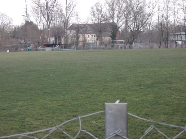 Sportanlage Dorfwiesenweg - Frankfurt/Main-Niederursel