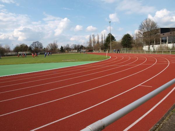 Carl-Heinz-Reiche-Stadion im Sportzentrum Werreanger - Lage/Lippe