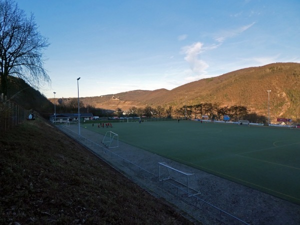 Alzbach-Stadion - Löf