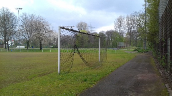 Sportanlage Mündelheimer Straße Platz 2 - Duisburg-Hüttenheim