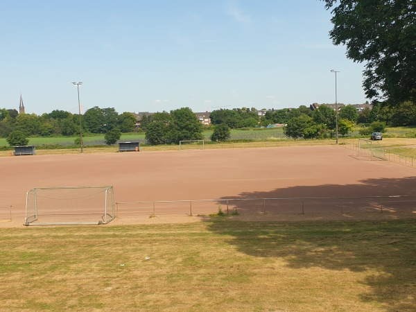 Bezirkssportanlage Grimlinghausen Platz 2 - Neuss-Grimlinghausen