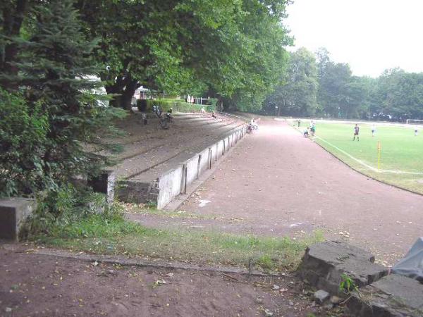 Bezirkssportanlage Werthauserstraße - Duisburg-Rheinhausen