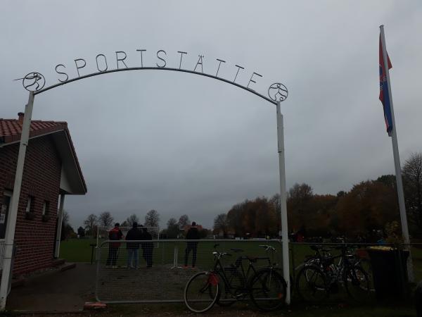 Sportstätte Rehnaer Straße - Carlow/Mecklenburg