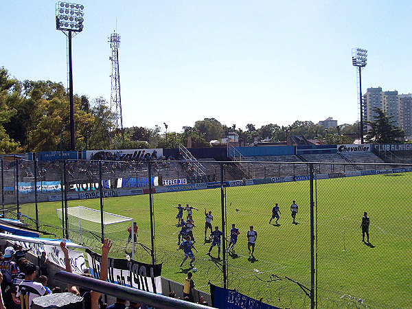 Estadio Tres de Febrero - José Ingenieros, BA