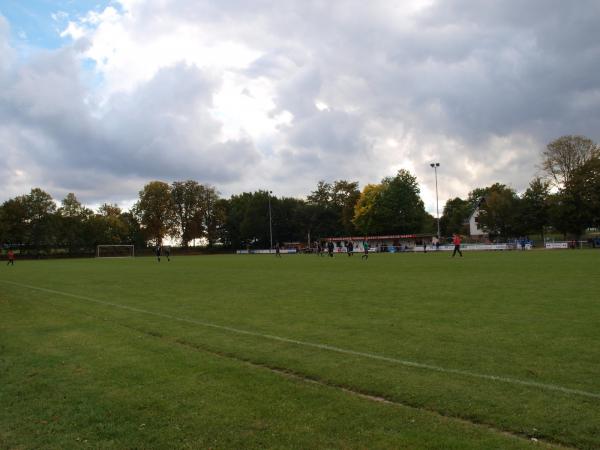 Sportplatz Am Löwener Tor - Willebadessen-Peckelsheim
