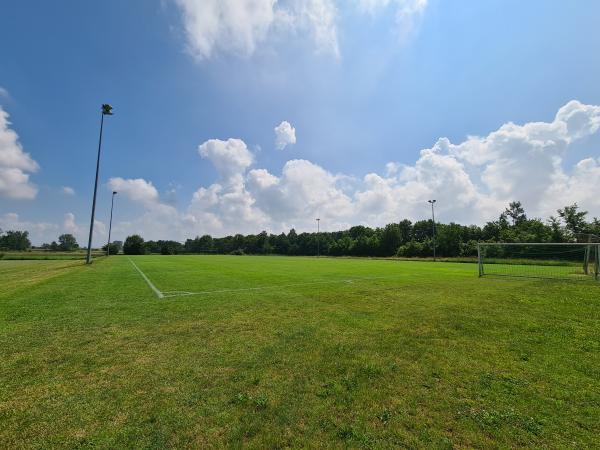 Sportzentrum Adelsdorf Platz 3 - Adelsdorf