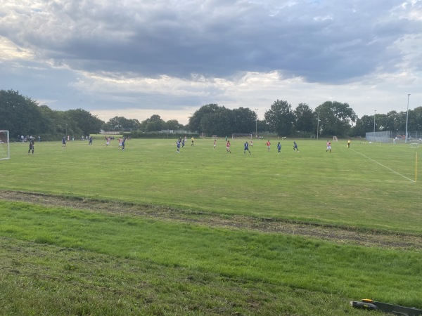 Bezirkssportanlage Kuhhirten Platz 4 - Bremen-Buntentor