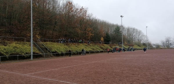 Sportplatz Zum Johannisberg - Mertesdorf