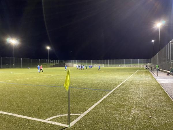 Sportplatz Chrüzegg Platz 2 - Menzingen