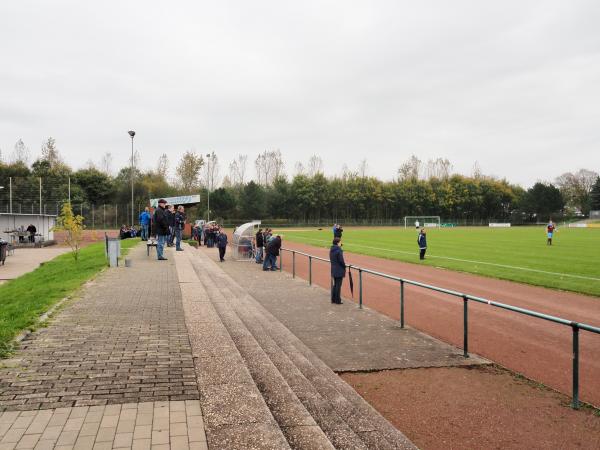 Bezirkssportanlage Loewenfeldstraße - Bottrop-Kirchhellen