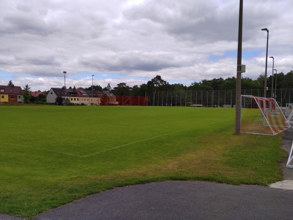Sportpark Valznerweiher Platz 9 - Nürnberg-Zerzabelshof