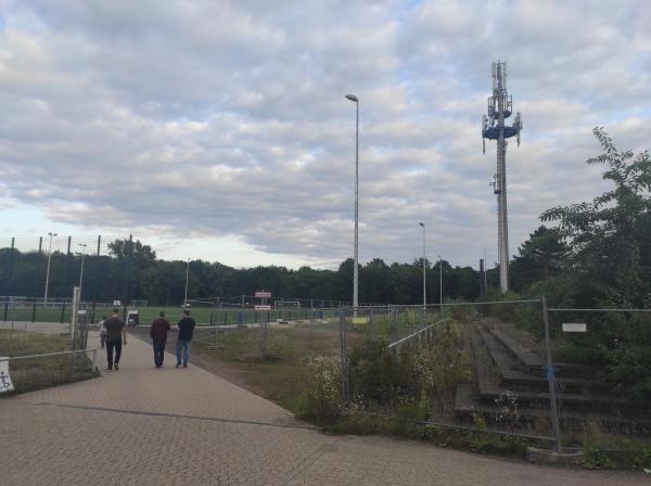 Bezirkssportanlage Am Wald - Düsseldorf-Hassels