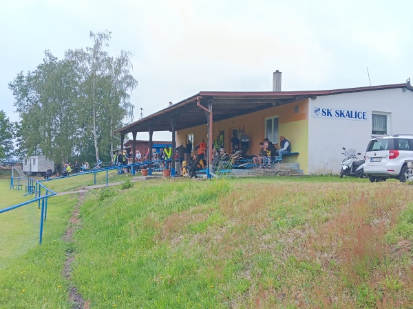 Fotbalové hřiště Skalice u České Lípy - Skalice u České Lípy