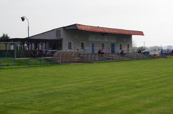 Hřiště a stadiony pro fotbal - Budyně nad Ohří 
