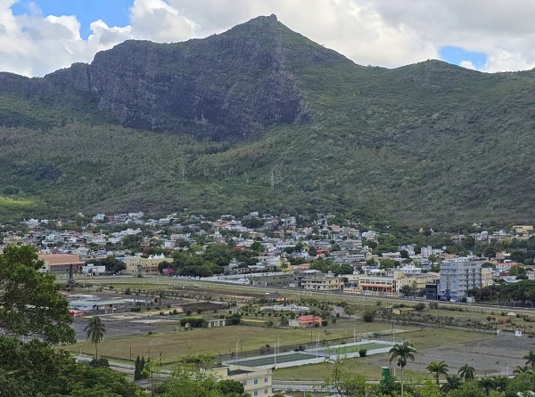 Terrain de foot Champ de Mars - Port Louis