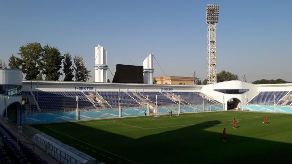 Lokomotiv stadioni - Toshkent (Tashkent)