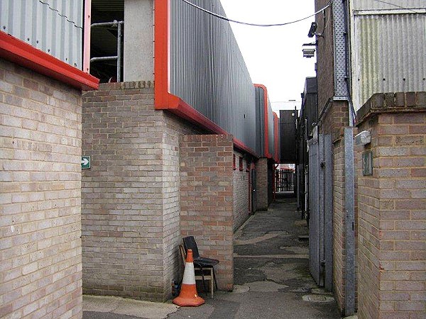 The Chigwell Construction Stadium - London-Dagenham, Greater London