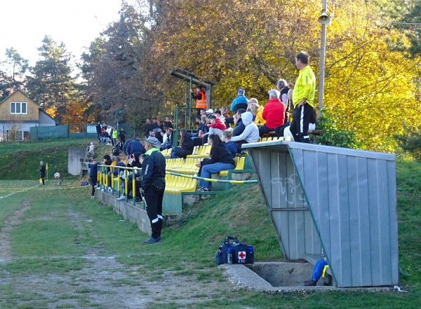 Futbalové ihrisko Štiavnické Bane - Štiavnické Bane