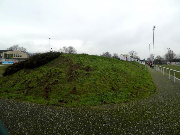 Stadion Andernach Nebenplatz - Andernach