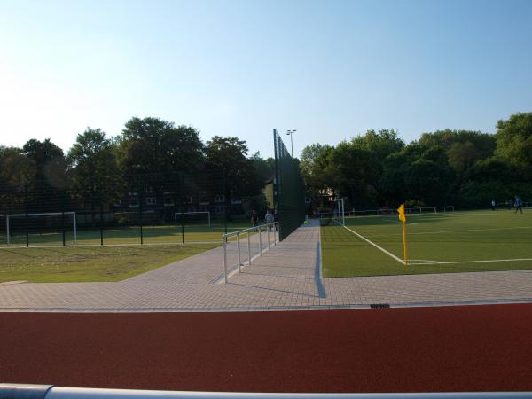 Bezirkssportanlage Evastraße - Dortmund-Lütgendortmund