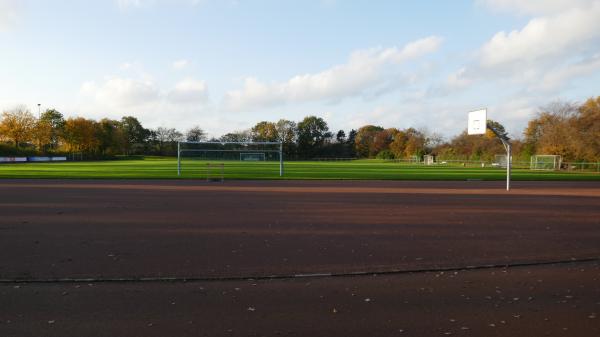 Bezirkssportanlage Uedesheim - Neuss-Uedesheim