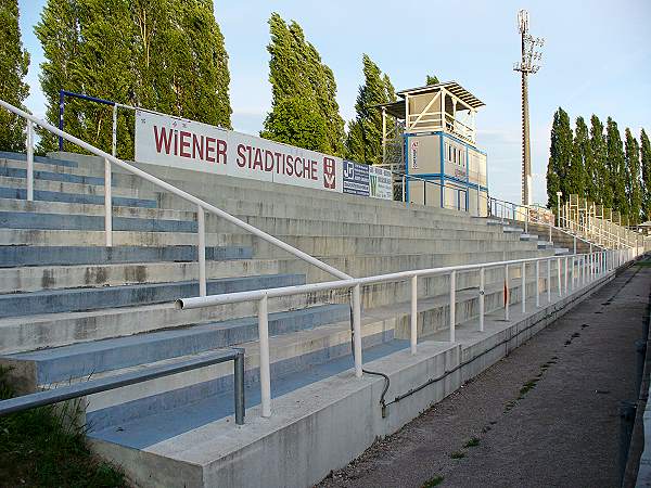 Wiener Neustädter Stadion - Wiener Neustadt