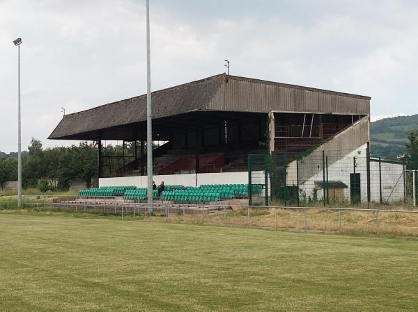 Pen-y-Pound Stadium - Y Fenni (Abergavenny), MON