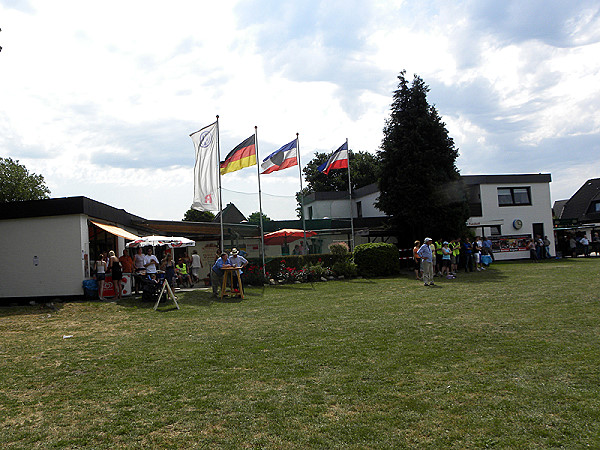 Jacob-Thode-Sportplatz - Halstenbek