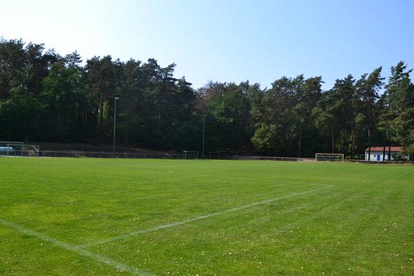 Heinrich-Rau-Stadion Nebenplatz - Bad Belzig