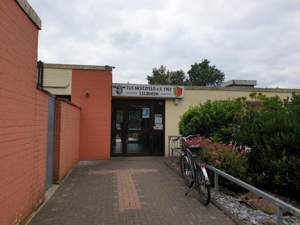 Klein Elektrotechnik Arena an der Erdenburg - Bergisch Gladbach-Moitzfeld