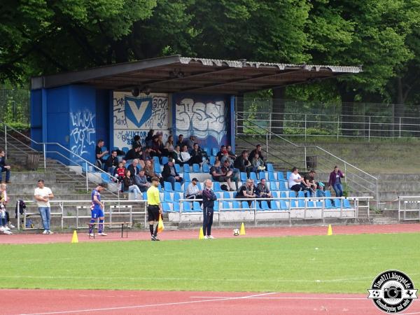 Friedrich-Ebert-Stadion - Berlin-Tempelhof