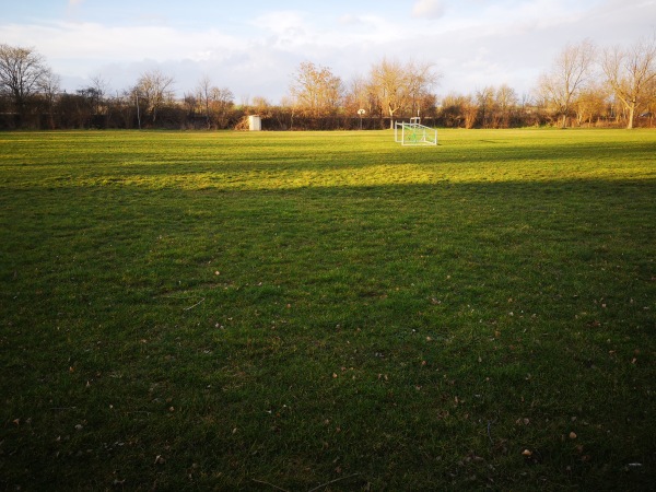 Schulsportplatz - Kretz