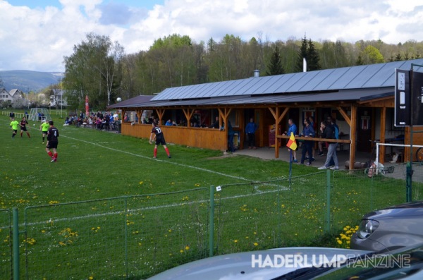 Fotbalové hřiště Lánov - Lánov