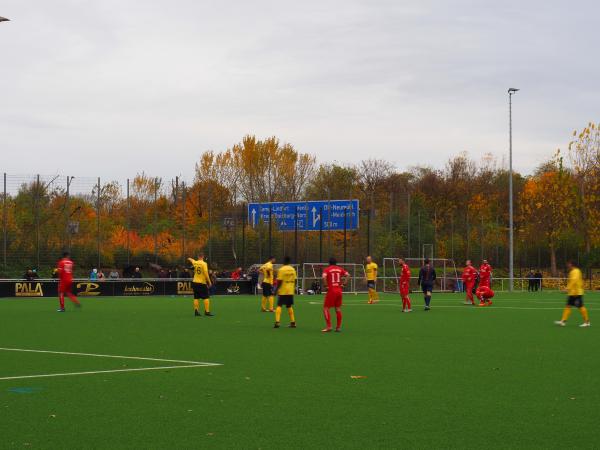 Heinrich-Hamacher-Sportpark Platz 2 - Duisburg-Neumühl