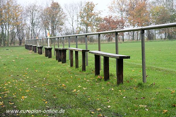 Au-Wiesen-Platz - Löwenstedt