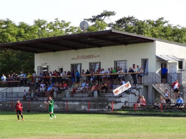 Sportplatz Strasshof - Strasshof an der Nordbahn