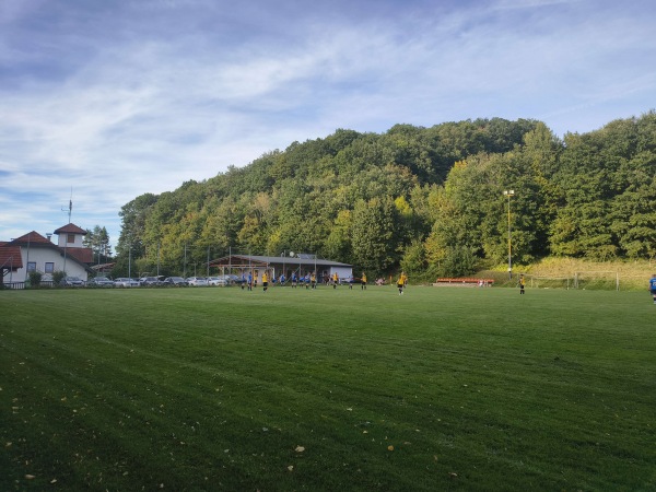 Friedhofsarena - Stössing