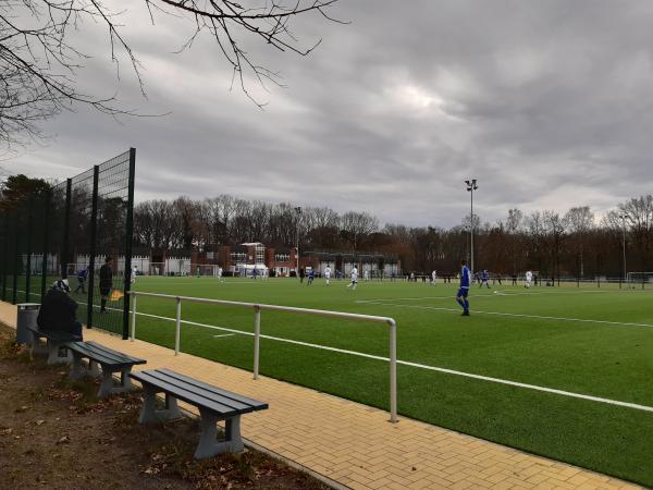 Hans-Rosenthal-Sportanlage Platz 6 - Berlin-Charlottenburg