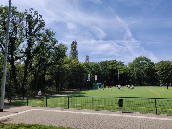 Sportanlage Biesterfeldstraße SW-Platz - Köln-Vogelsang