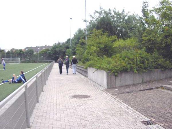 Bezirkssportanlage Am Bandsbusch Platz 2 - Hilden