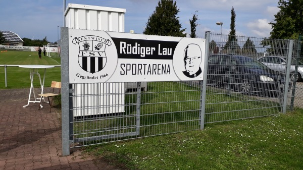 Rüdiger-Lau-Arena im Sportforum - Bentwisch