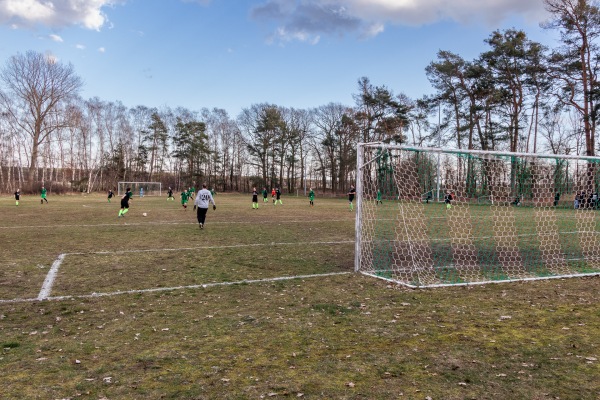 Sportanlage am Wald Platz 2 - Röderaue-Frauenhain