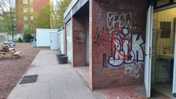 Sportplatz Klinikweg - Hamburg-Barmbek