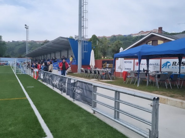 Campo de Fútbol la Ribera - Suances, CB