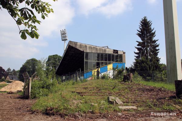 Stadion am Hermann-Löns-Weg - Solingen-Ohligs