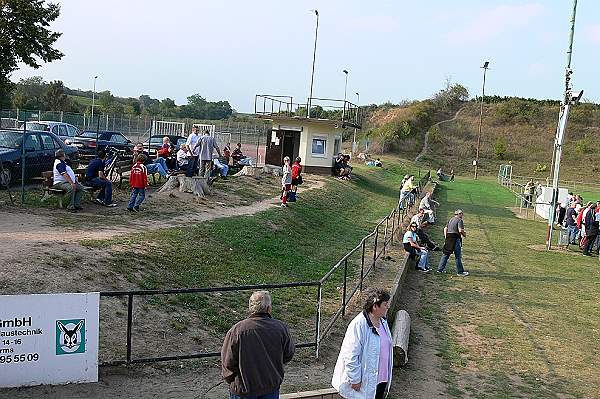 Uwe-Becker-Stadion - Worms-Pfeddersheim